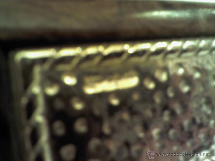 Despertadores antiguos: RELOJ DE PLATA Y MADERA CON CONTRASTE - Foto 2