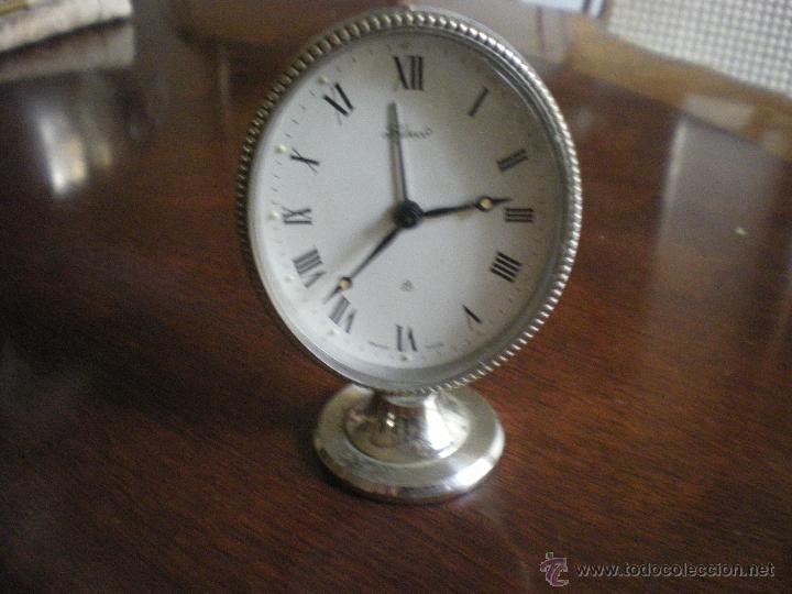 Despertadores antiguos: reloj despertador de sobremesa - Foto 1