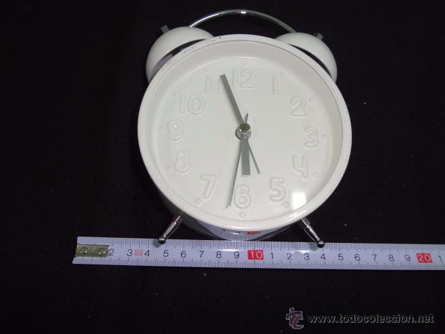 Despertadores antiguos: despertador blanco - Foto 1