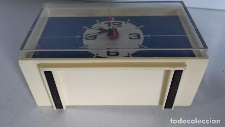 Despertadores antiguos: ANTIGUO RELOJ SILICON CLOCK MADE IN JAPAN - FUNCIONANDO - Foto 8