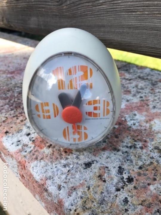 Despertadores antiguos: Reloj huevo, dise&ntilde;o - Foto 1