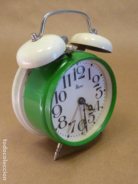Despertadores antiguos: Reloj despertador vintage, marca Micro - Foto 1