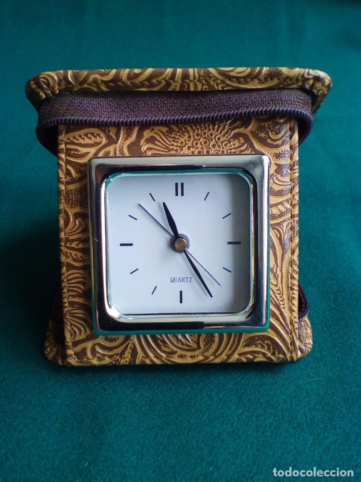 Despertadores antiguos: RELOJ DE VIAJE EN ESTUCHE - Foto 1