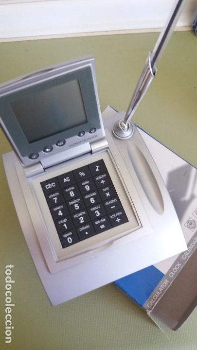 Despertadores antiguos: Reloj. Calculadora. Calendario - Foto 1