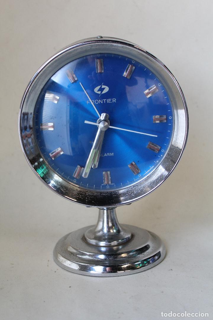 Despertadores antiguos: reloj despertador de cuerda frontier - Foto 1