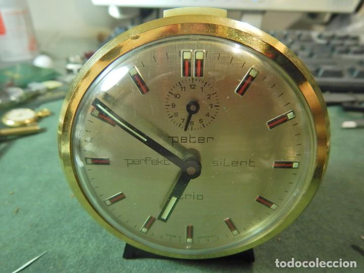 Despertadores antiguos: Reloj despertador Peter carga manual - Foto 6