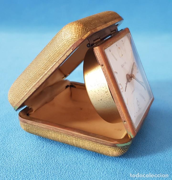 Despertadores antiguos: 226-Reloj petaca EUROPA, 2 rub&iacute;s. Funciona - Foto 3