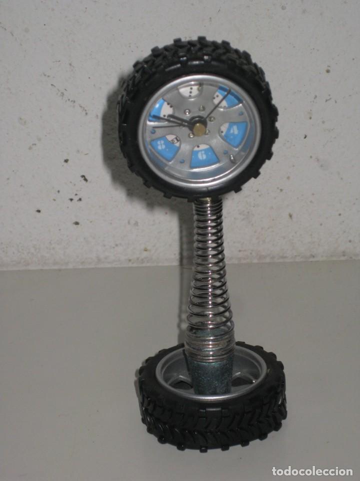 Despertadores antiguos: Reloj despertador rueda. - Foto 4 - 304257263
