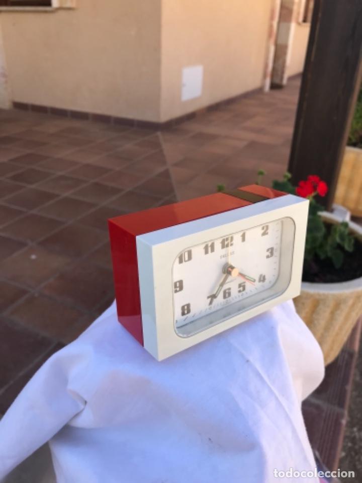 Despertadores antiguos: Reloj despertador, a&ntilde;o 70 - Foto 1