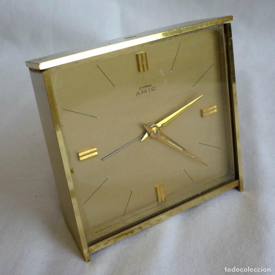 Despertadores antiguos: Reloj despertador de bronce CYMA Amic, funcionando - Foto 1