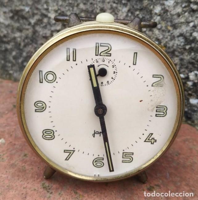 Despertadores antiguos: Reloj Despertador MECANICO JAPY - Foto 1