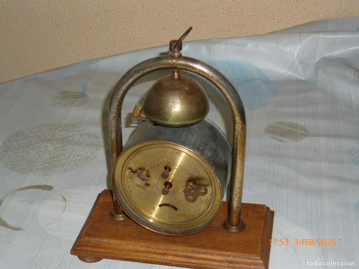 Despertadores antiguos: reloj despertador en peana - Foto 2