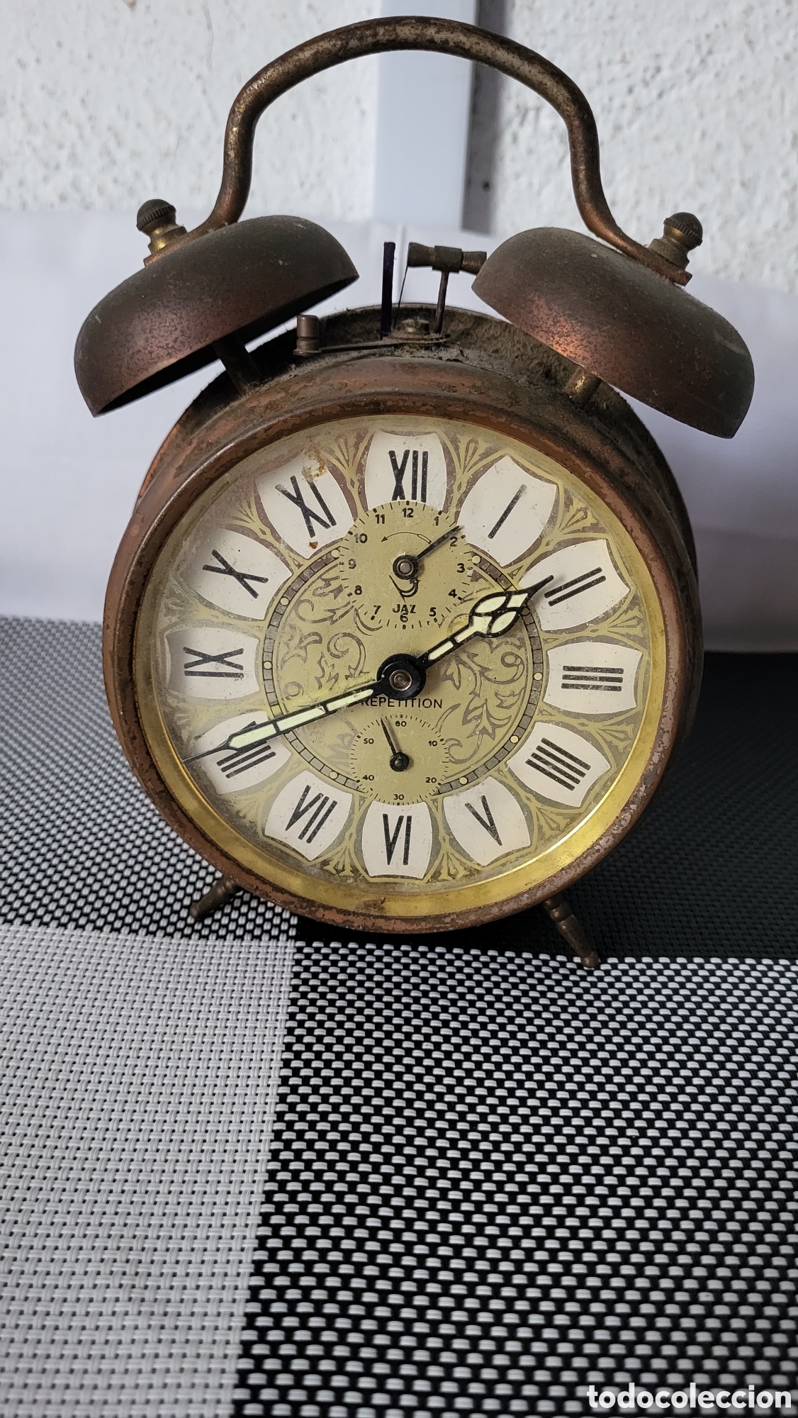 Despertadores antiguos: Antiguo reloj despertador