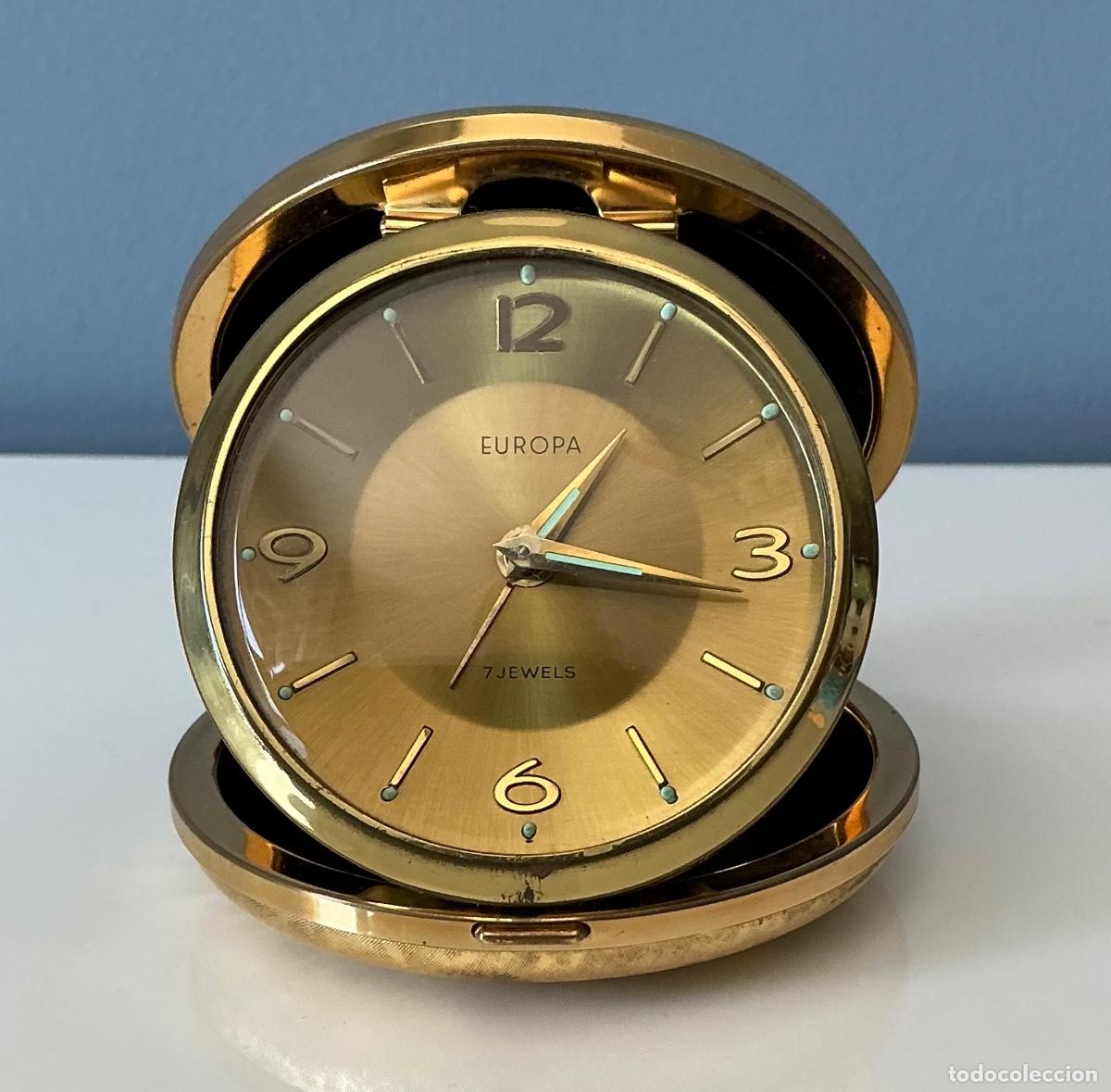 Despertadores antiguos: Magn&iacute;fico Reloj Despertador Mec&aacute;nico de Viaje EUROPA 7 Jewels. Alemania Occidental, A&ntilde;os 60/70.