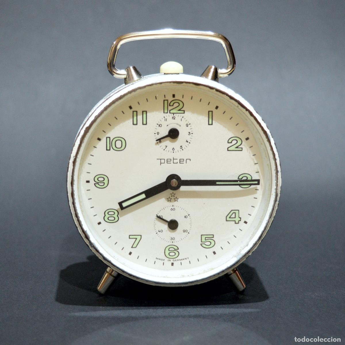Despertadores antiguos: RELOJ DESPERTADOR MEC&Aacute;NICO DE SOBREMESA MARCA PETER