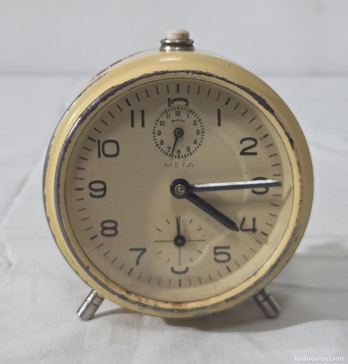 Despertadores antiguos: Reloj despertador Meta a cuerda, Funciona reloj y alarma