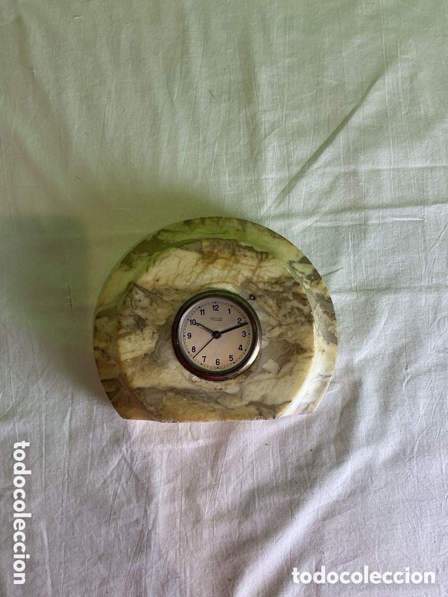 Despertadores antiguos: Antiguo reloj art d&eacute;co Revox en &oacute;nix y m&aacute;rmol natural - elegante pieza decorativa vintage funcional