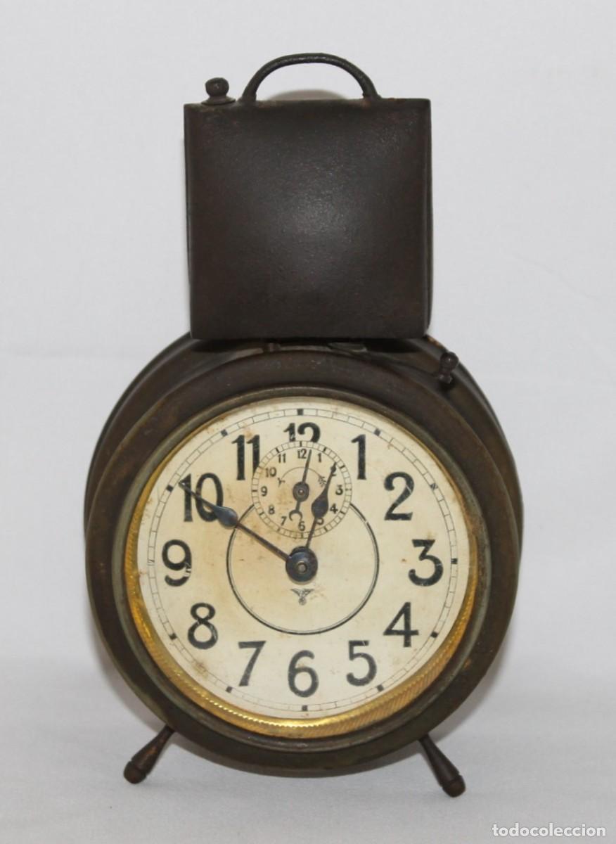 Despertadores antiguos: Antiguo reloj despertador con campana FMS Mauthe. Metal. Alemania. Circa 1930