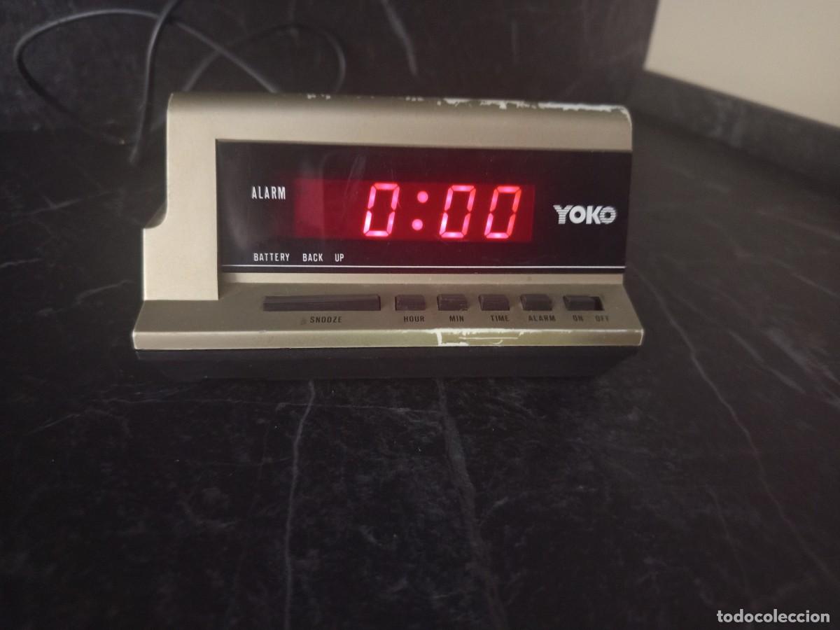 Despertadores antiguos: Antiguo despertador futurista Yoko mod. 7533 Hong Kong a&ntilde;os70-80.Funciona!