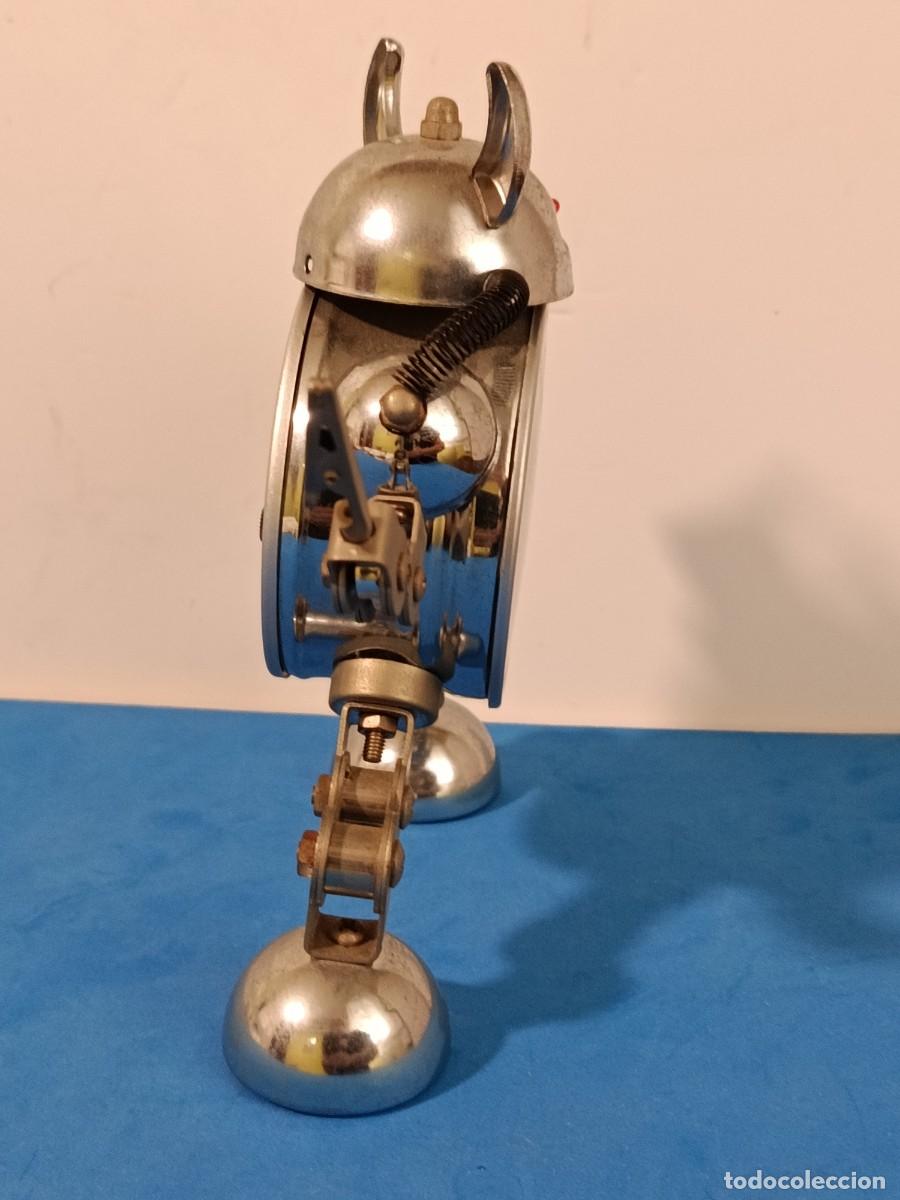 Despertadores antiguos: RELOJ DESPERTADOR CON FORMA DE ROBOT - Foto 3