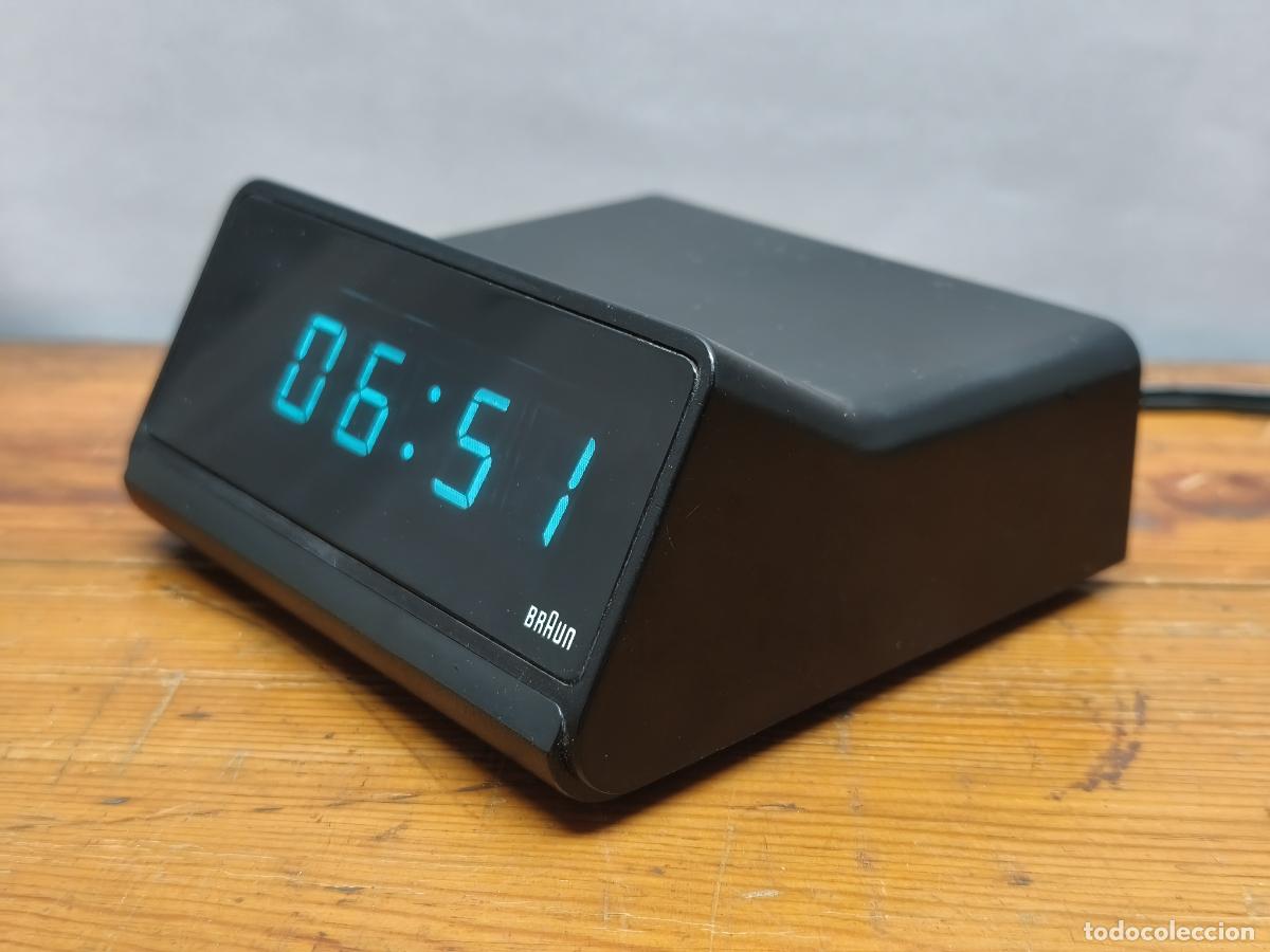 Despertadores antiguos: Ic&oacute;nico Reloj BRAUN &middot; DN 40 &middot; 4967 &middot; Color Negro &middot; Dise&ntilde;ado por Dieter Rams y Dietrich Lubs (1976)