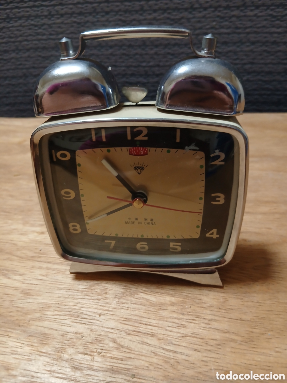 Despertadores antigos: Reloj despertador manual