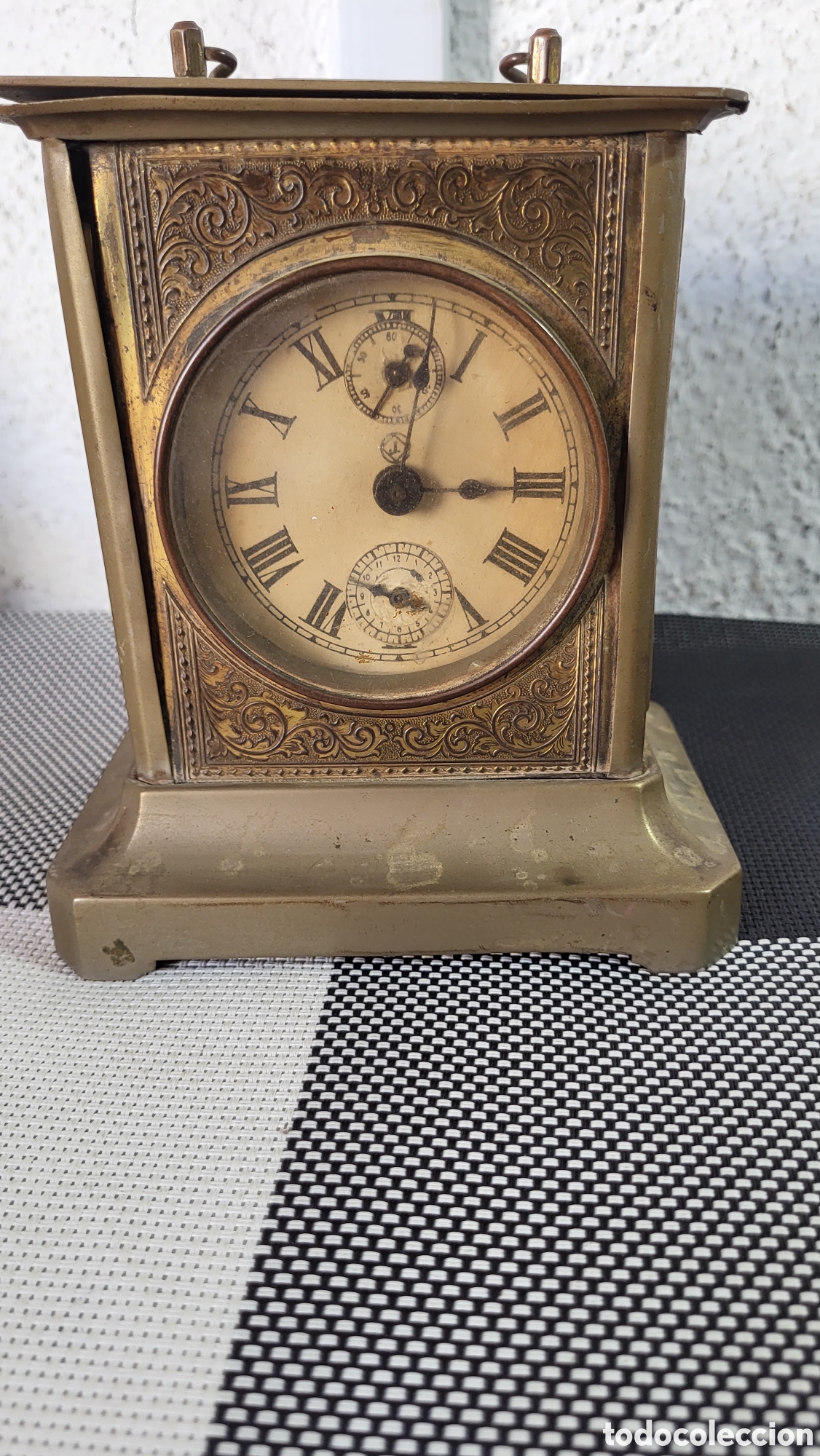 Despertadores antiguos: Antiguo reloj despertador sobremesa