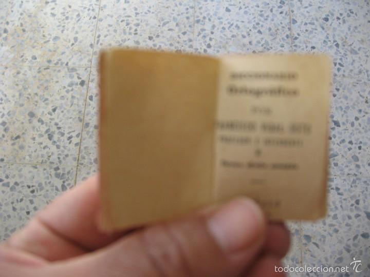 Diccionarios antiguos: Libros miniatura. - Foto 5