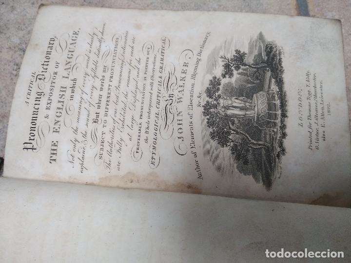 Diccionarios antiguos: Walker&acute;s pronouncing dictionary 1823 - Foto 1