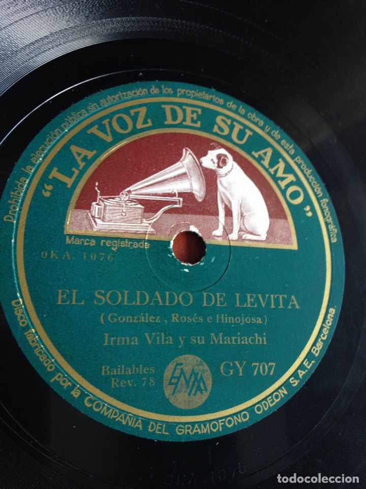 Discos de pizarra: El soldado de levita Irma Vila y su mariachi - Foto 1