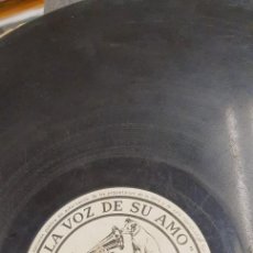 Discos de pizarra: DISCO 78 RPM - GRAMÓFONO - BERNARD HILDA - SIN TUS CARICIAS / EL ROMANCE DE PARÍS - LVSA - PIZARRA