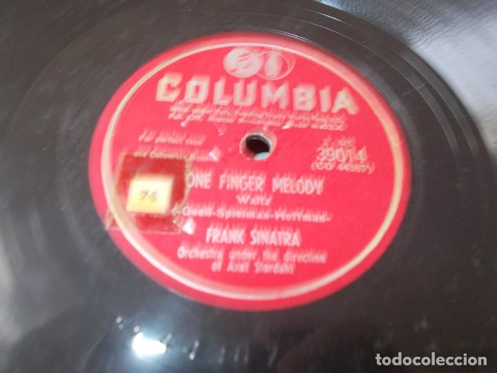Discos de pizarra: FRANK SINATRA One Finger Melody / Accidents will-happen - Foto 2