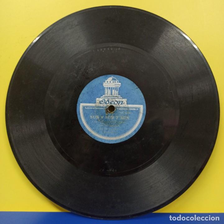 Discos de pizarra: DISCO DE PIZARRA - SUN Y SUN Y SUN - CANCION DE LOS COJOS - CANCION DE RISA - ODEON - Foto 2