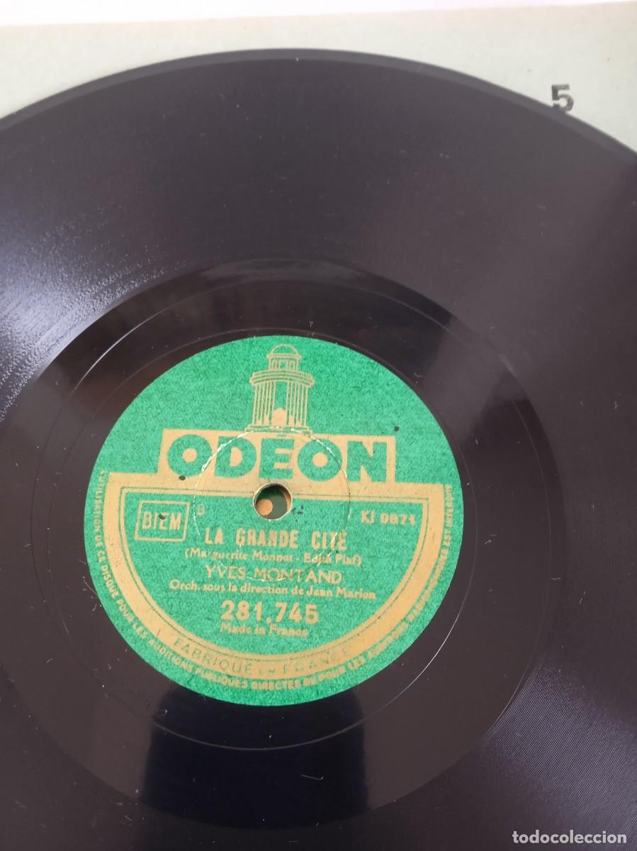 Discos de pizarra: YVES MONTAND Le grande cit&eacute; / Cattling Jo&euml; - Foto 2