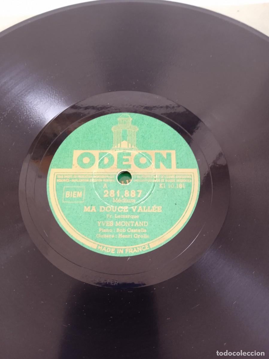 Discos de pizarra: YVES MONTAND Ma douce vall&eacute;e / Ja vais a pied - Foto 3