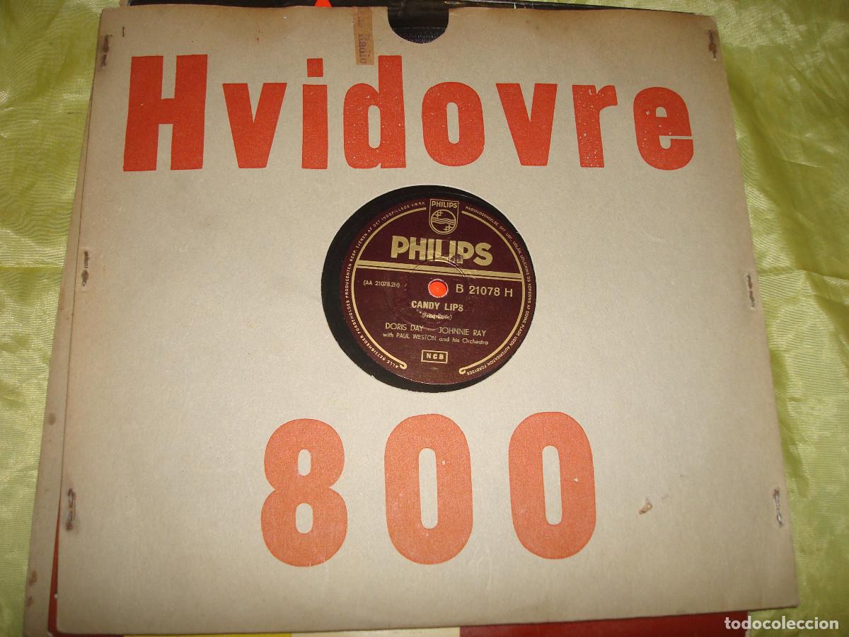 Discos de pizarra: DORIS DAY / JOHNNIE RAY. CANDY LIPS / LET&acute;S WALK THAT-A-WAY. PHILIPS, 10&rdquo; - Foto 1