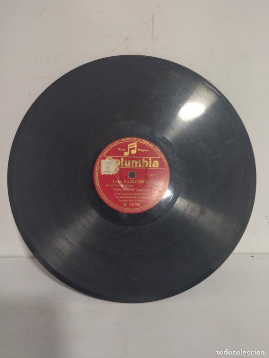 Discos de pizarra: Los Babilonios Con Pilarin Bravo, Tom&aacute;s Zori y Codeso - Foto 1