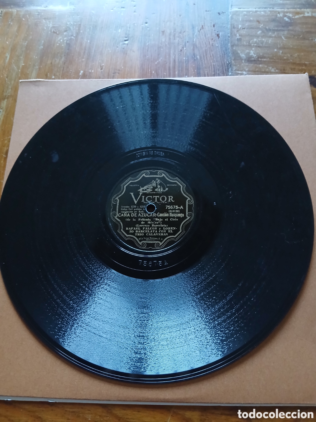Discos de pizarra: Rafael Falcon y Lorenzo Barcelata con trigo calaveras - Foto 2