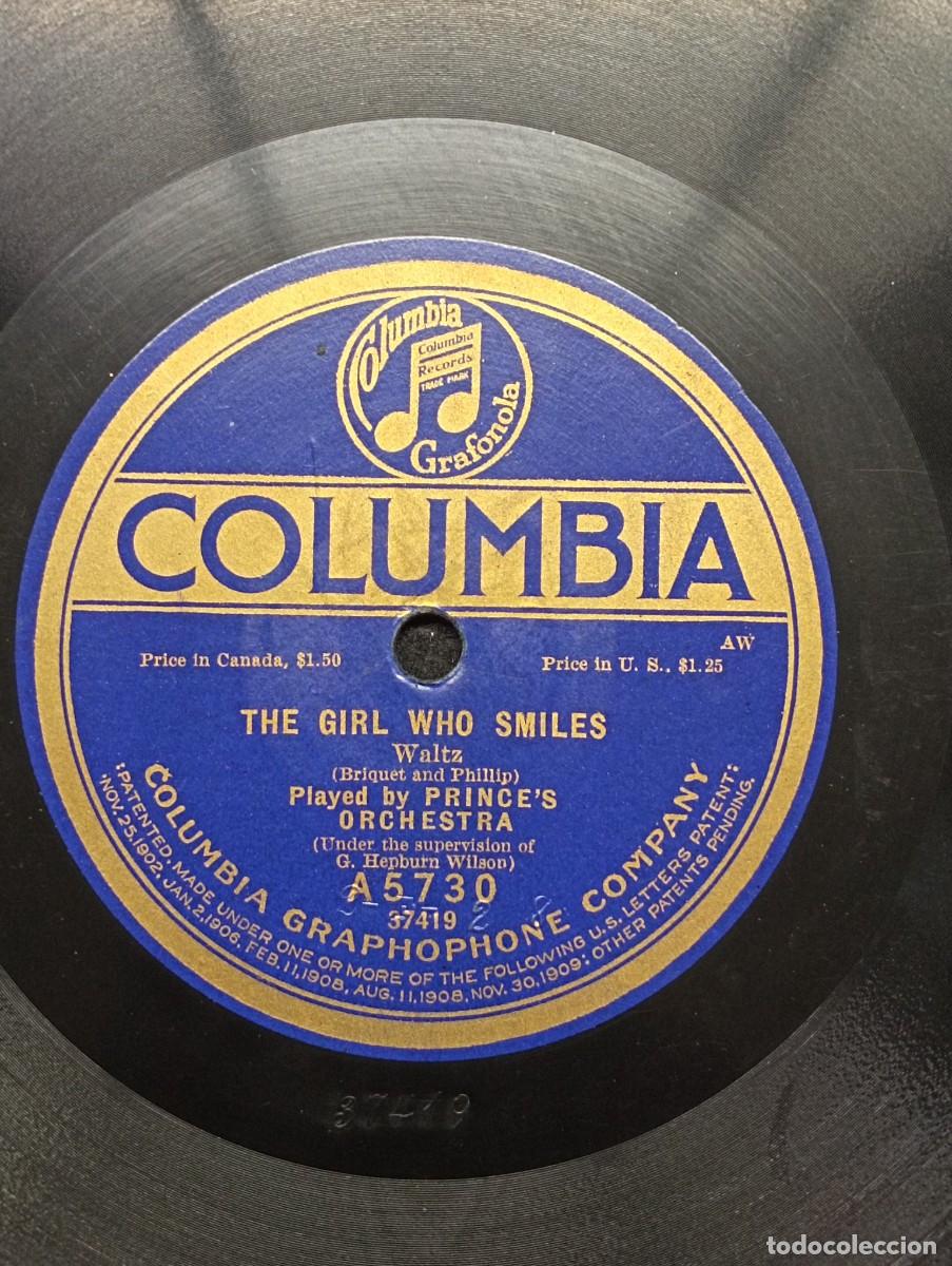 Discos de pizarra: The Girl Who Smiles (A) BRIQUET & PHILLIP. Sphinx (B), POPY. Columbia. A&ntilde;os 20-30.