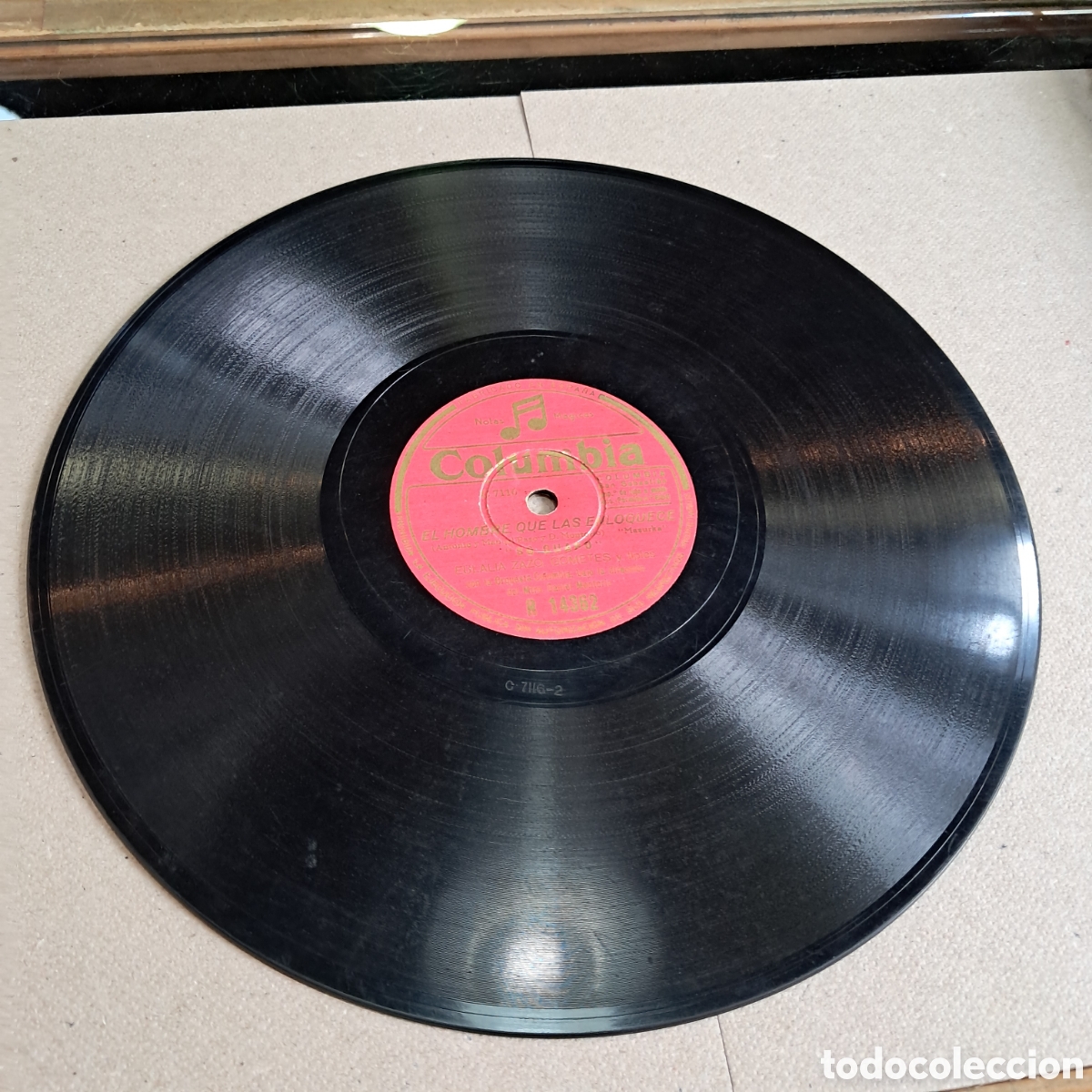 Discos de pizarra: Disco Pizarra Columbia, El hombre que las enloquece,