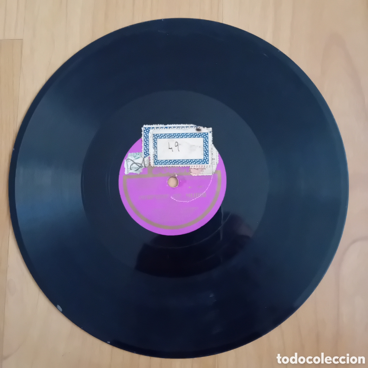 Discos de pizarra: CARLITOS GARDEL. TE FUISTES HERMANO. PERFUME DE MUJER