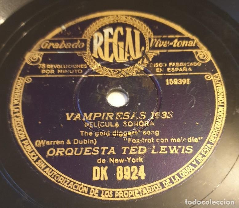 Discos de pizarra: Pizarra 78rpm 10&rdquo;. Regal DK 8924. Orquesta Ted Lewis - Tiempo tormentoso / Vampiresas 1938