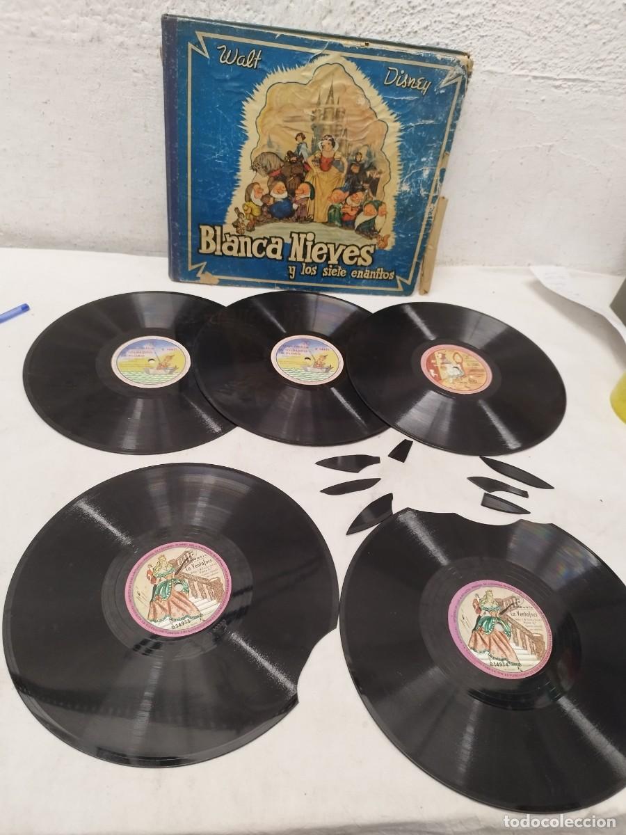 Discos de pizarra: Antigua Caja Cuento Discos de pizarra Vinilos Blancanieves Walt Disney. 3 en buen estado ver fotos.