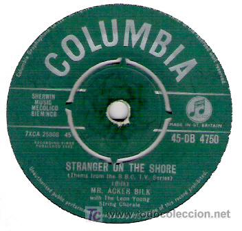 Discos de vinilo: MR. ACKER BILK - STRANGER ON THE SHORE / TAKE MY LIPS - Foto 1