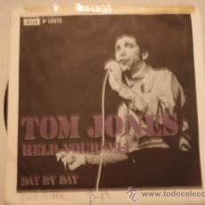 Discos de vinilo: TOM JONES ( HELP YOURSELF - DA BY DAY ) SWDEN-1968 SINGLE45 DECCA