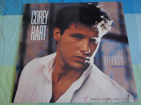 Discos de vinilo: COREY HART ( FIRST OFFENSE ) EEC-1983 LP33 EMI AMERICA - Foto 1