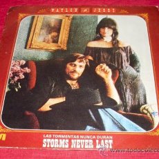 Discos de vinilo: WAYLON JENNINGS AND JESSI-STORMS NEVER LASTS + I AIN´T THE ONE - SINGLE RCA 1981