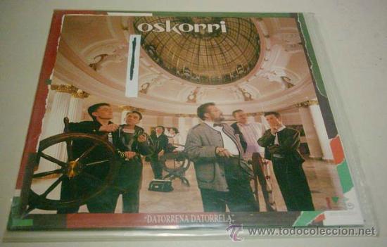 Discos de vinilo: OSKORRI - DATORRENA DATORRELA (Folk vasco) - Foto 1