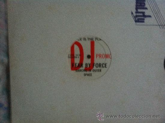 Discos de vinilo: 12&rdquo; MAXI-FEAR BY FORCE-DANCING IN OUTER - Foto 1