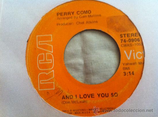 Discos de vinilo: 7&rdquo; SINGLE - PERRY COMO - LOVE LOOKS SO GOOD ON YOU - Foto 1